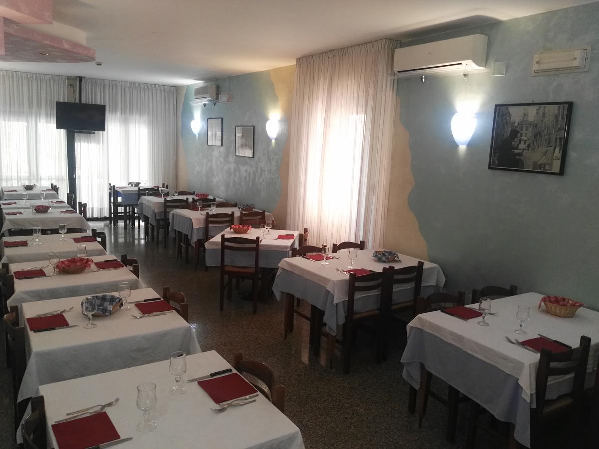 Hotel Bragozzo Sottomarina Exterior foto